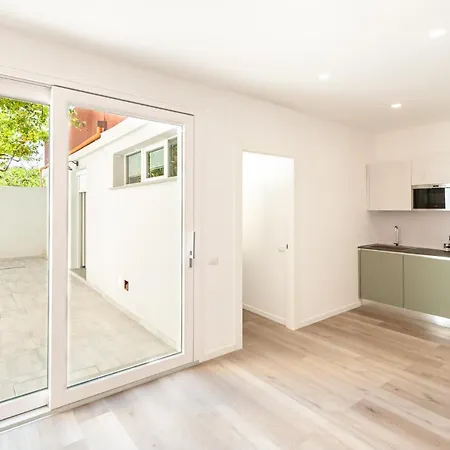 Lemon's Gasthof Elmas